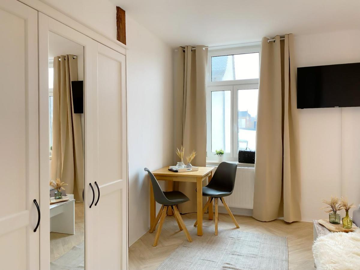 Elbnahe Ferienwohnung Mit 2 Schlafzimmern คอสวิช ภายนอก รูปภาพ